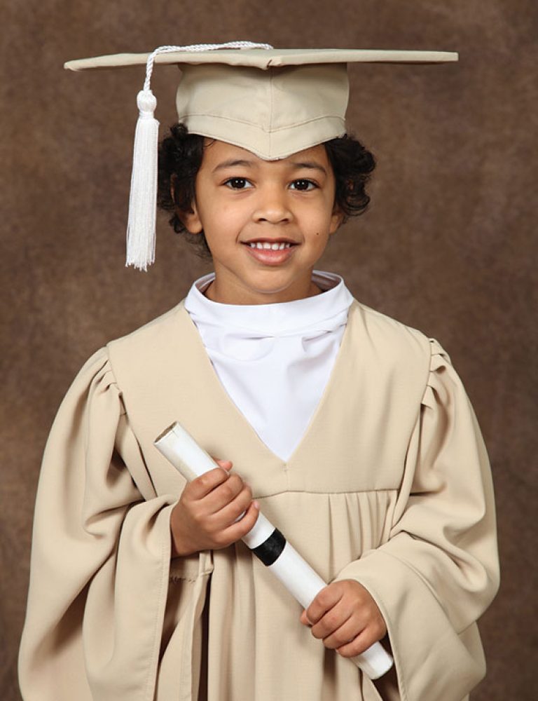 Graduation beige